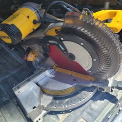 12 In Miter Saw Dual Bevel