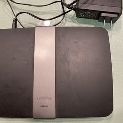 Linksys Dual Band 2.4 And 5.0 GHz Wireless Router With USB