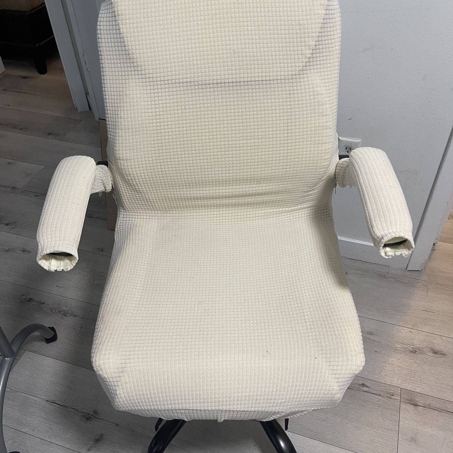 Office Chair Cover Include