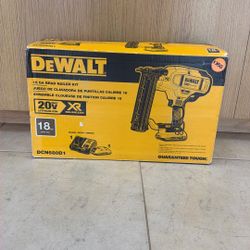 DEWALT DCN680D1 18 GA BRAD NAILER KIT 