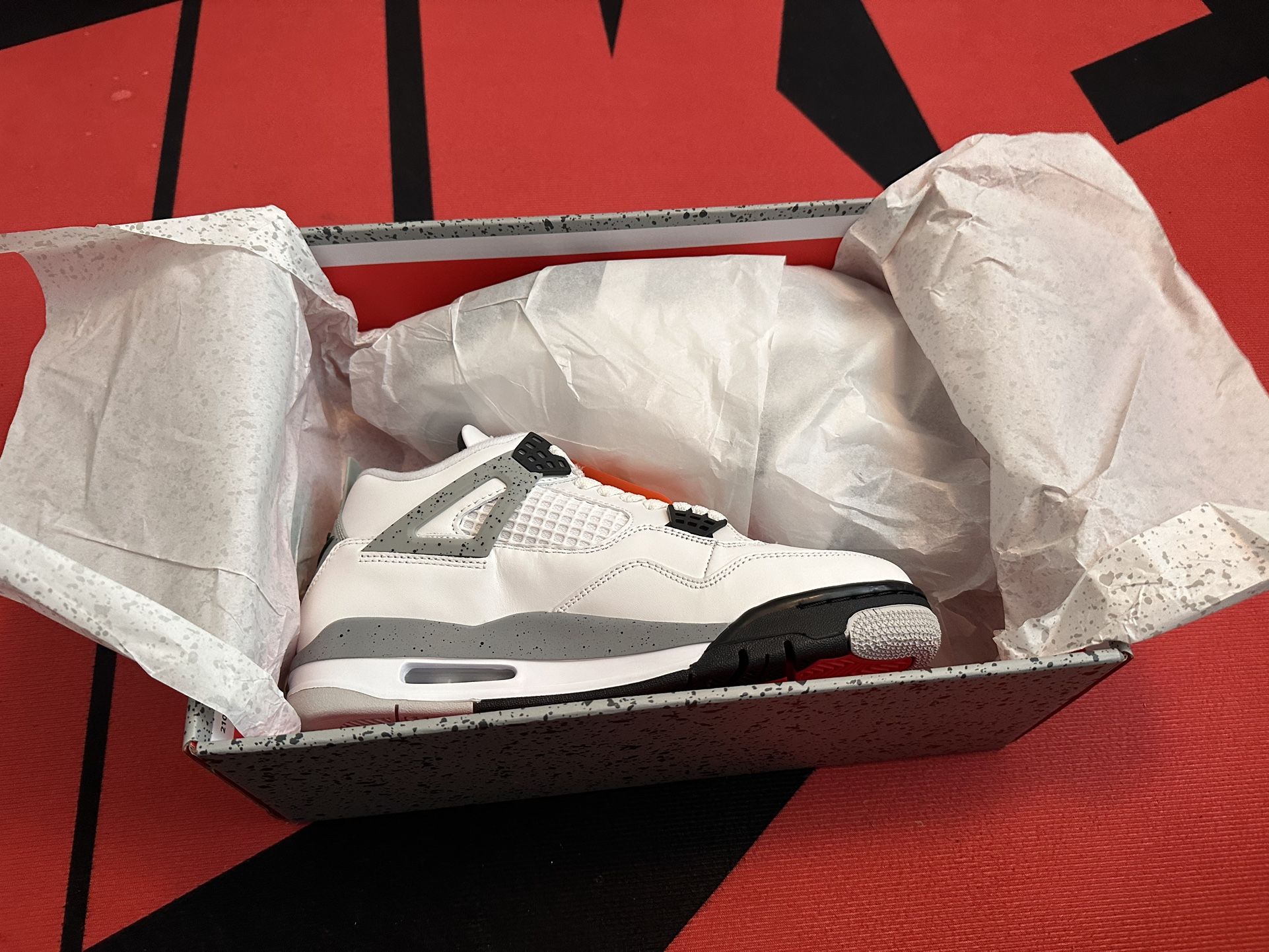 Jordan 4 White Cement