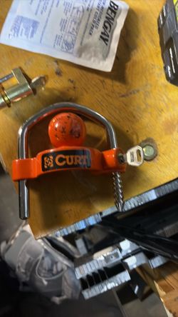 Couple lock and hitch ball lock