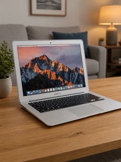 MacBook Air 13” 💻 Apple i5 ⚡ 8GB RAM 🚀 256GB SSD 💾 Office/Logic/Final Cut 🎵🎬 1-Year Warranty ✅Microsoft Word & Excel✅ $200💳