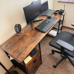 Newer Office Desk $25