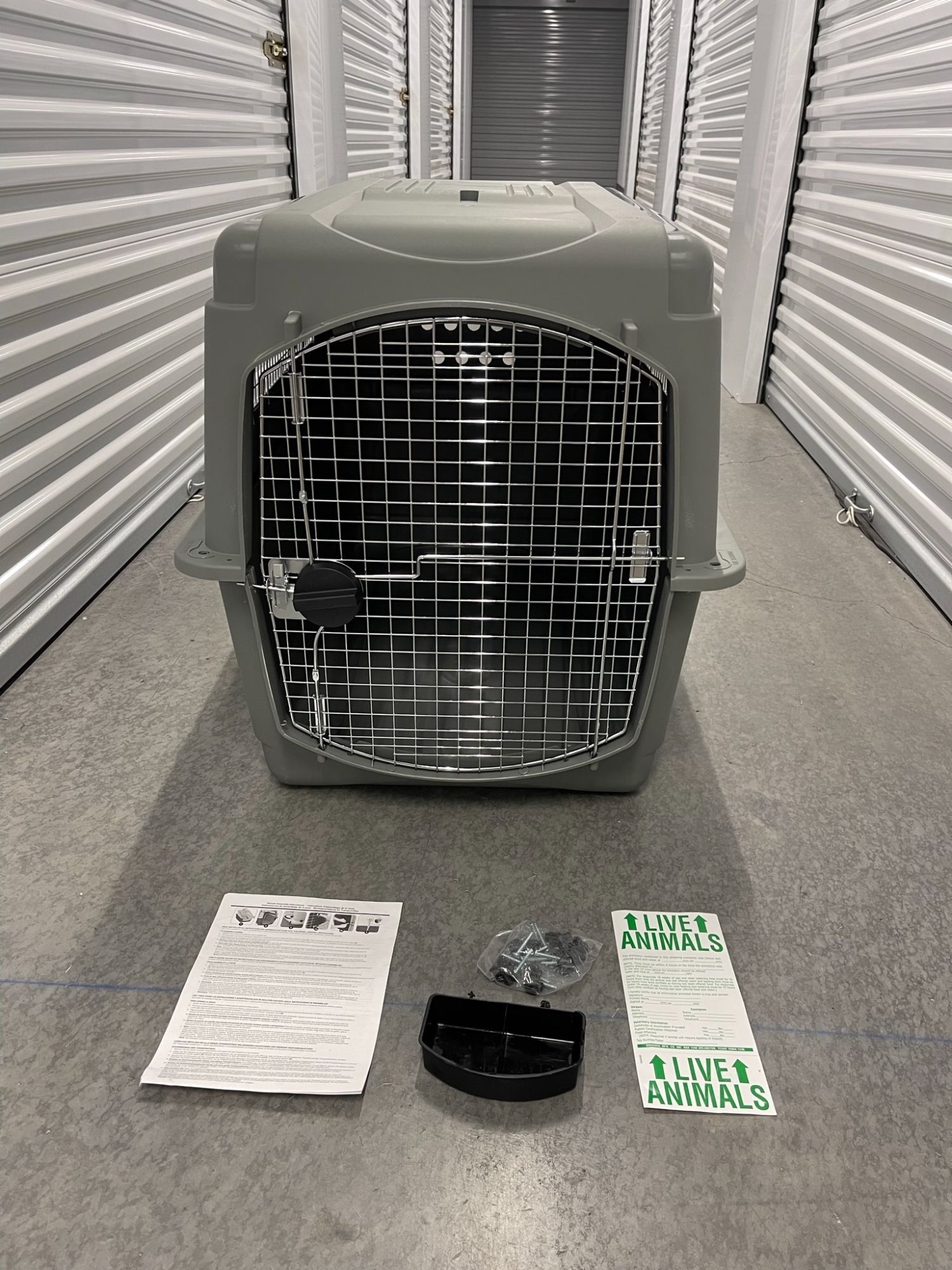 New PetMate Sky Kennel Large Dog Kennel Crate 36” 50-70 Pounds 4 Way Vault Door Airline Travel