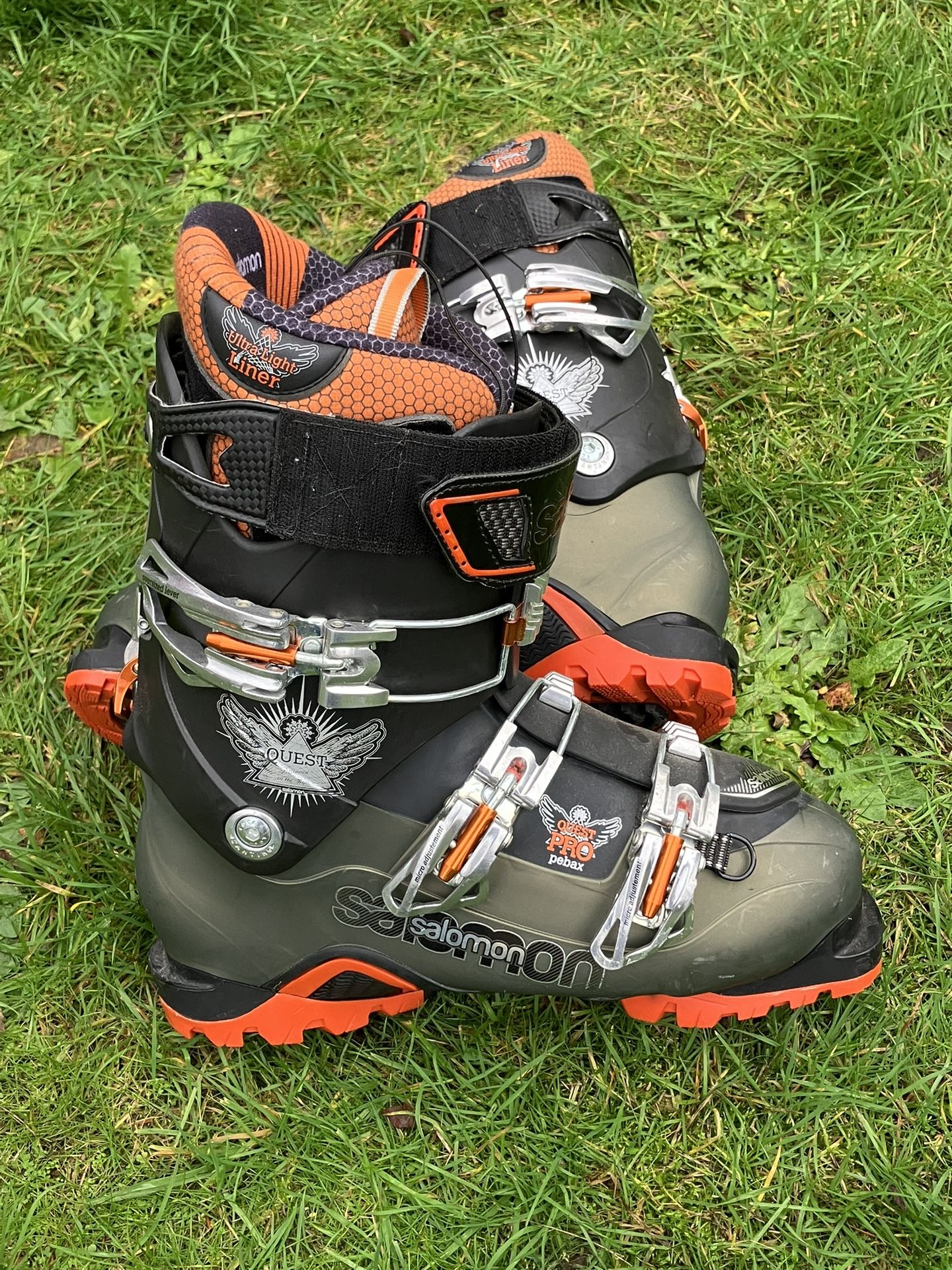 Salomon Quest Pro ski boots size 9
