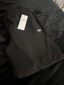 Alo sweats