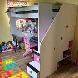 Excellent Condition Girls Bed And Dresser 