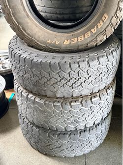 4 General Grabber A/T 275/70/18