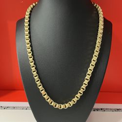 Brand New 10k Gold Hollow Byzantine Chain