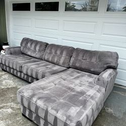 Grey Tufted Sectional Sofa with Chaise