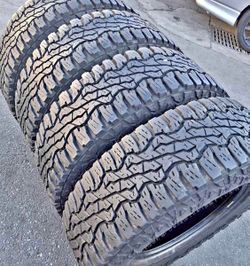 315/70-17 Goodyear set de Tires en buenas condiciones de vid slas 4
