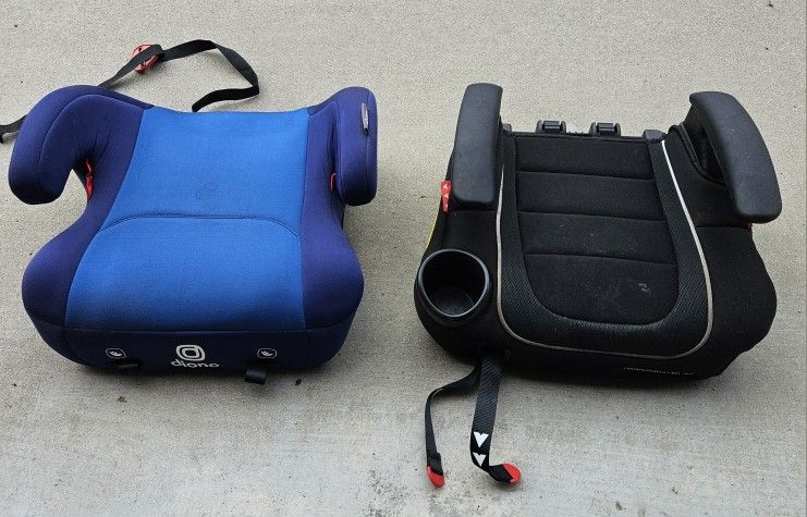 2 Booster Seats