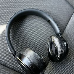 Beats Solo Pro