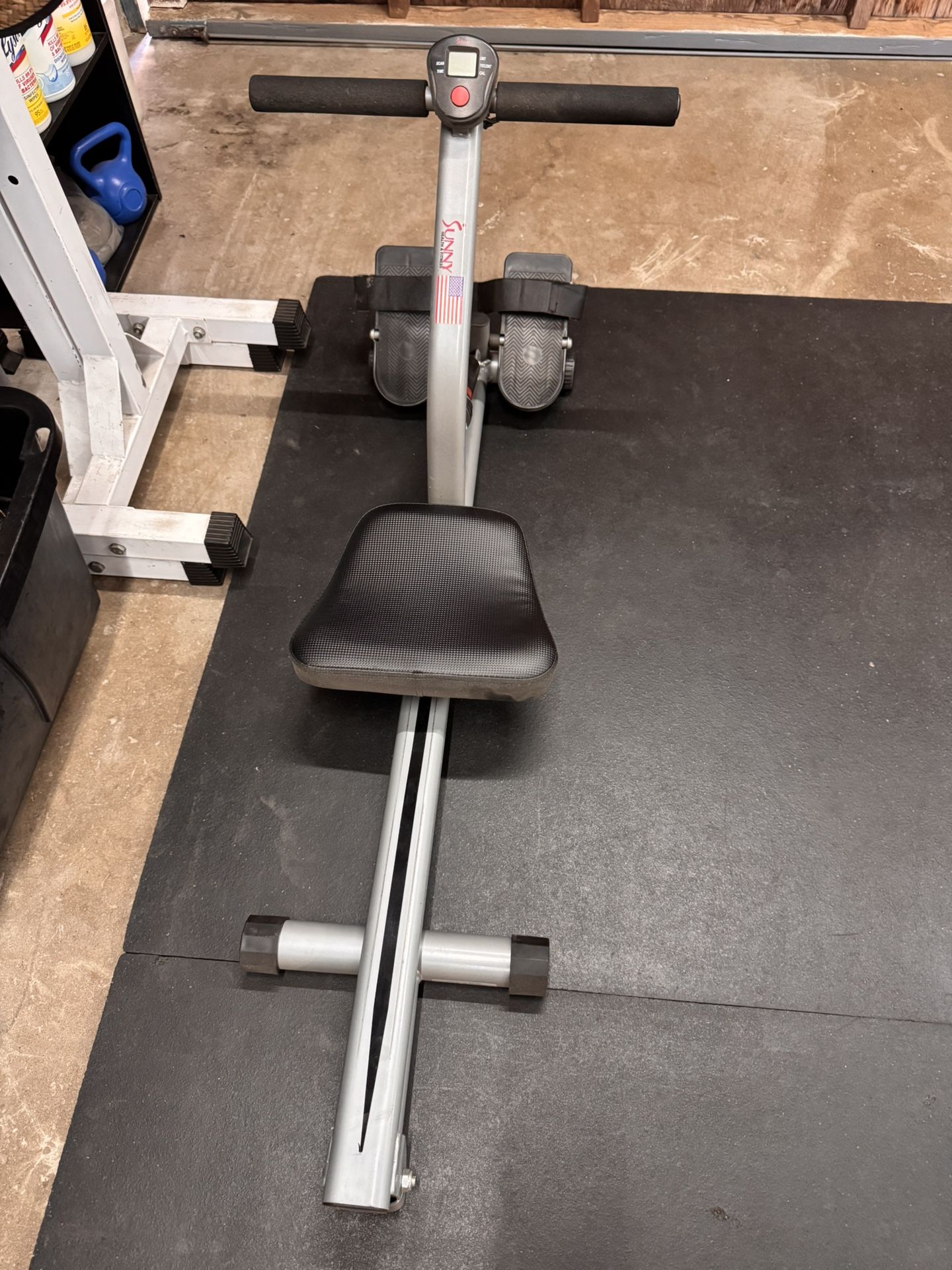 Sunny Health And Fitness Hydraulic Rowing Machine