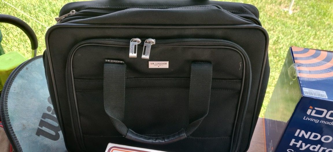 US Bag On Wheels