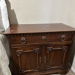 Bedroom Set For Free