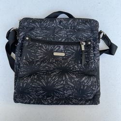 Baggallini Go Bagg Black Gray Floral 