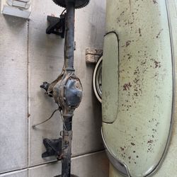 Chevrolet Rear End. 9 Bolt. 5X4 7.5