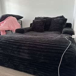 Oversized Chaise Longe Chair