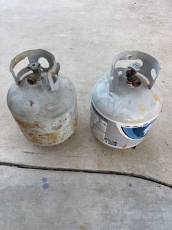 2 empty gas tanks $40 for both