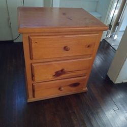 Real Notty Pine WOOD Small DRESSER
