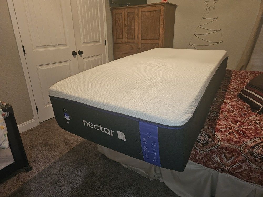 Nectar Premier Twin XL Memory Foam Mattress