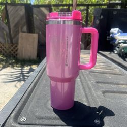 Stanley X Starbucks Pink
