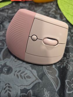 Logitech Pink Ergonomic Mouse Bluetooth and USB Dongle connection