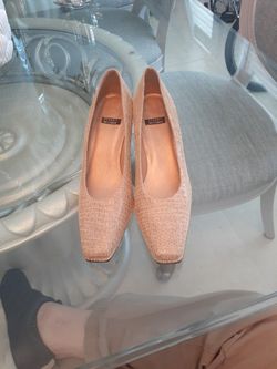 Stuart Weitzman New Never Worn Cream Color 7/1/2