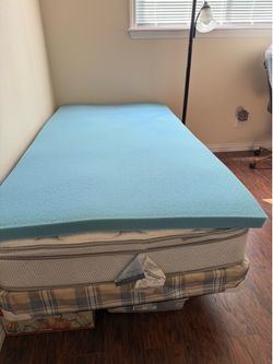 Twin bed with Mattress, box spring and frame