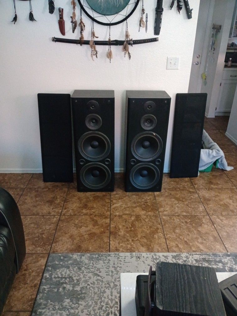Floor Speakers