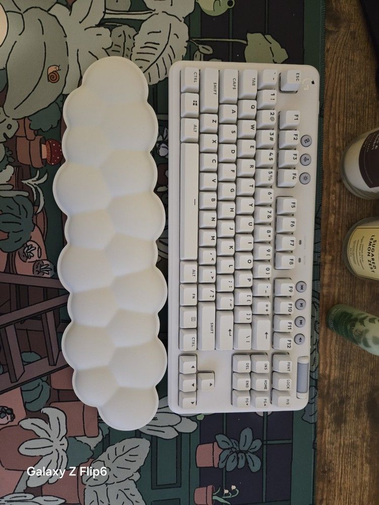 Logitech G715 Aurora edition