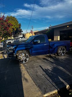 Chevrolet Silverado 1500 Pickup Truck