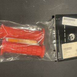 Can-Am Red Grips / New XL T-Shirt 