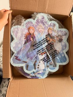 Frozen Piñata
