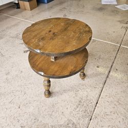 Oak Round Table 
