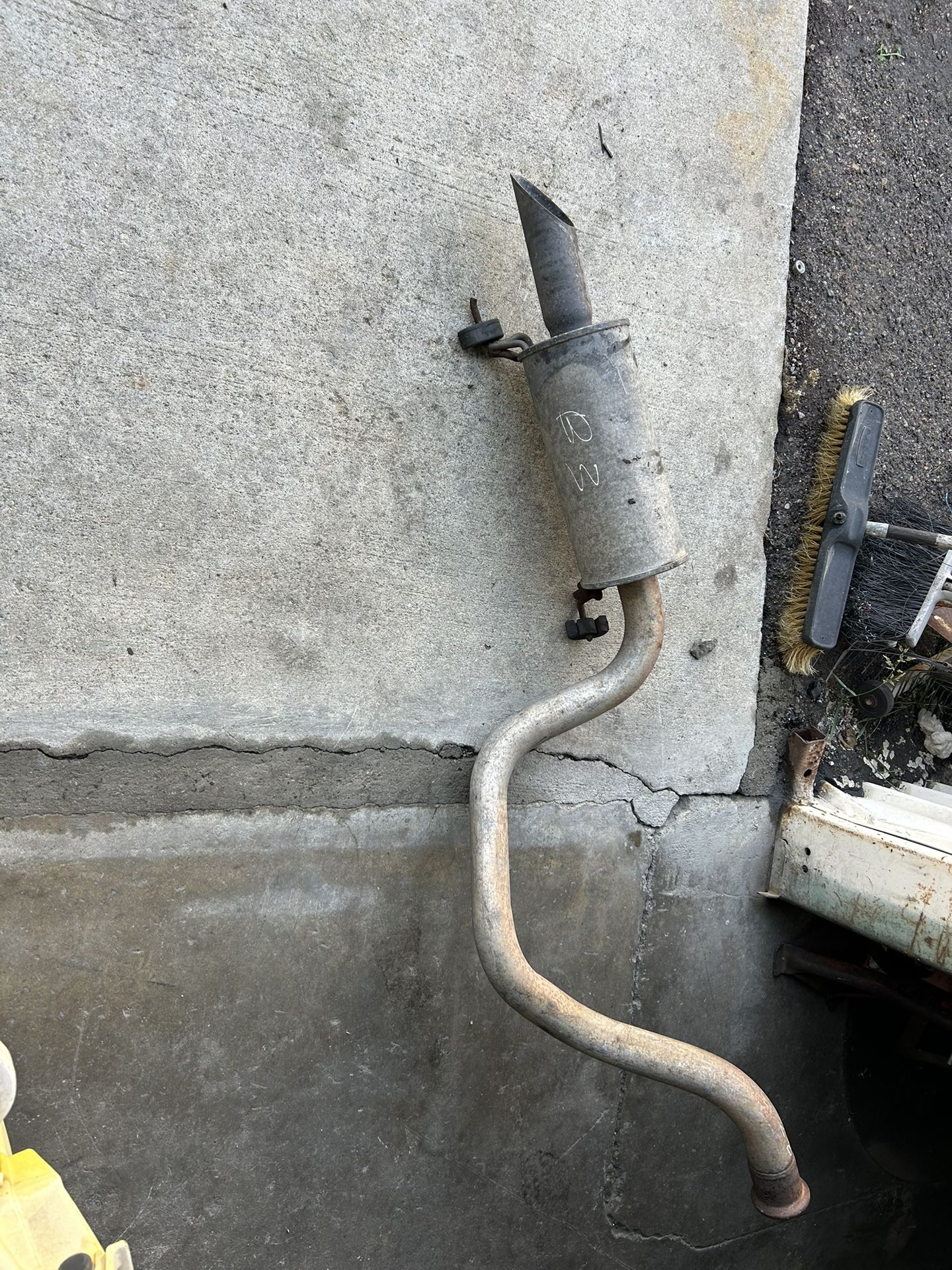 2004 Toyota 4runner Tail Pipe