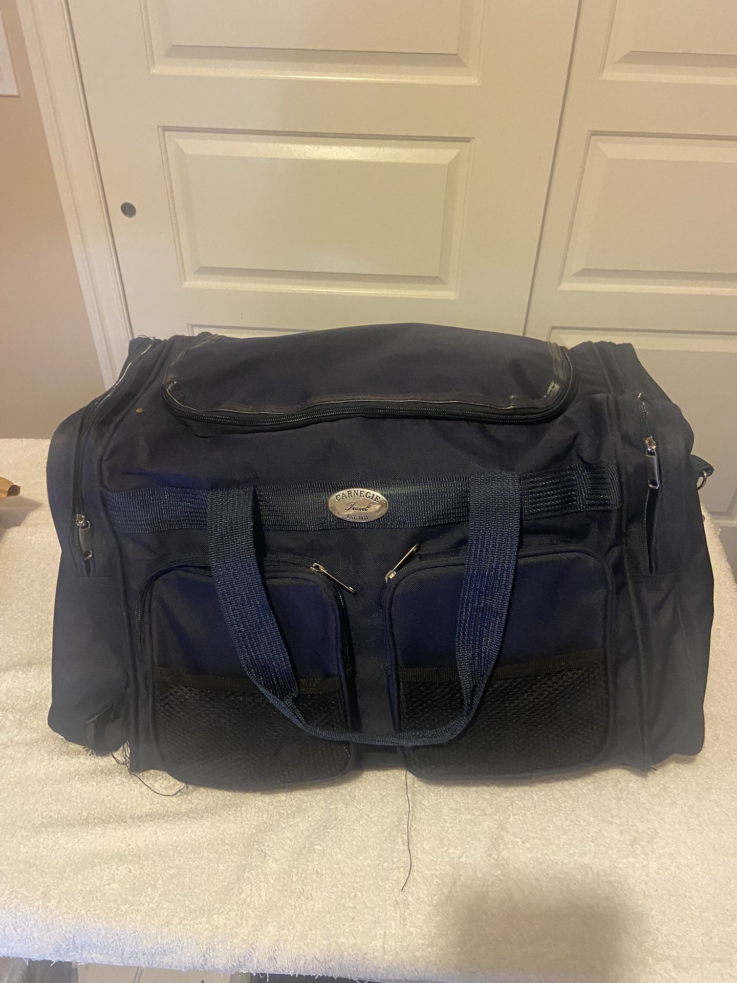 Carnegie Travel Duffel Bad