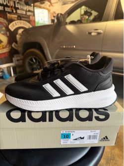 Adidas women size 10