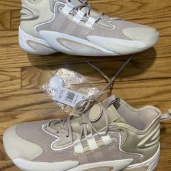 Adidas byw select Team New No Box - Beige & White Men’s Sz 12.5 No Box!