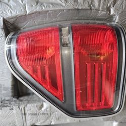 2009-2014 Ford F-150 OEM Taillight Assembly Passenger