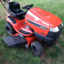 Delivery. Heavy Duty Ariens Riding Mower