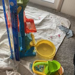 Sand Toy-action Toys