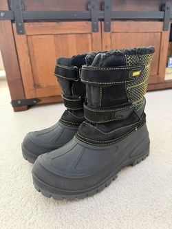 Khombu kids winter snow boots size 5
