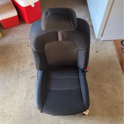 2021-2023 Nissan Sentra Seat