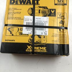 DeWalt Impact Wrench Kit 