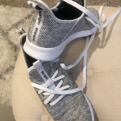 Adidas Women’s Shoes Size 8 Like New 