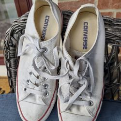 Gently Used Red White And Blue Converse All Star Low Profile Size 8 Tennis Shoes