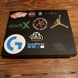 XBOX ONE X (WITH GAMES, NO CONTROLLER) 